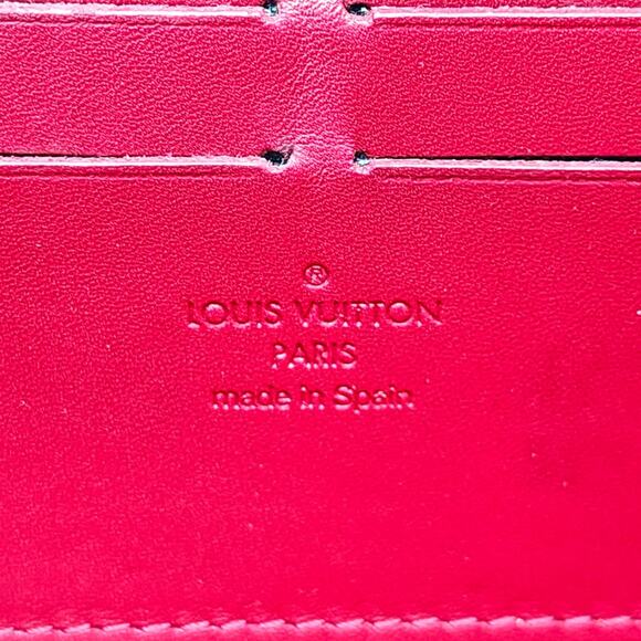 Louis Vuitton Vernis Patent Leather Monogram Zippy Wallet Red Complete with Box - Picture 9 of 13